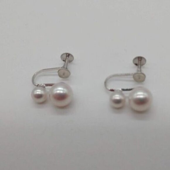 White Gold 18k Screw Back Earrings with 2 Pearl Stones - Picture 1 of 2
